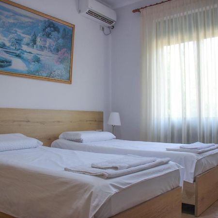 Ballo Apartments Gjirokaster Luaran gambar