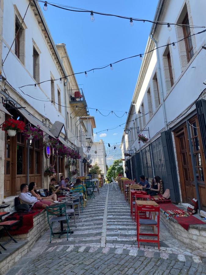 Ballo Apartments Gjirokaster Luaran gambar
