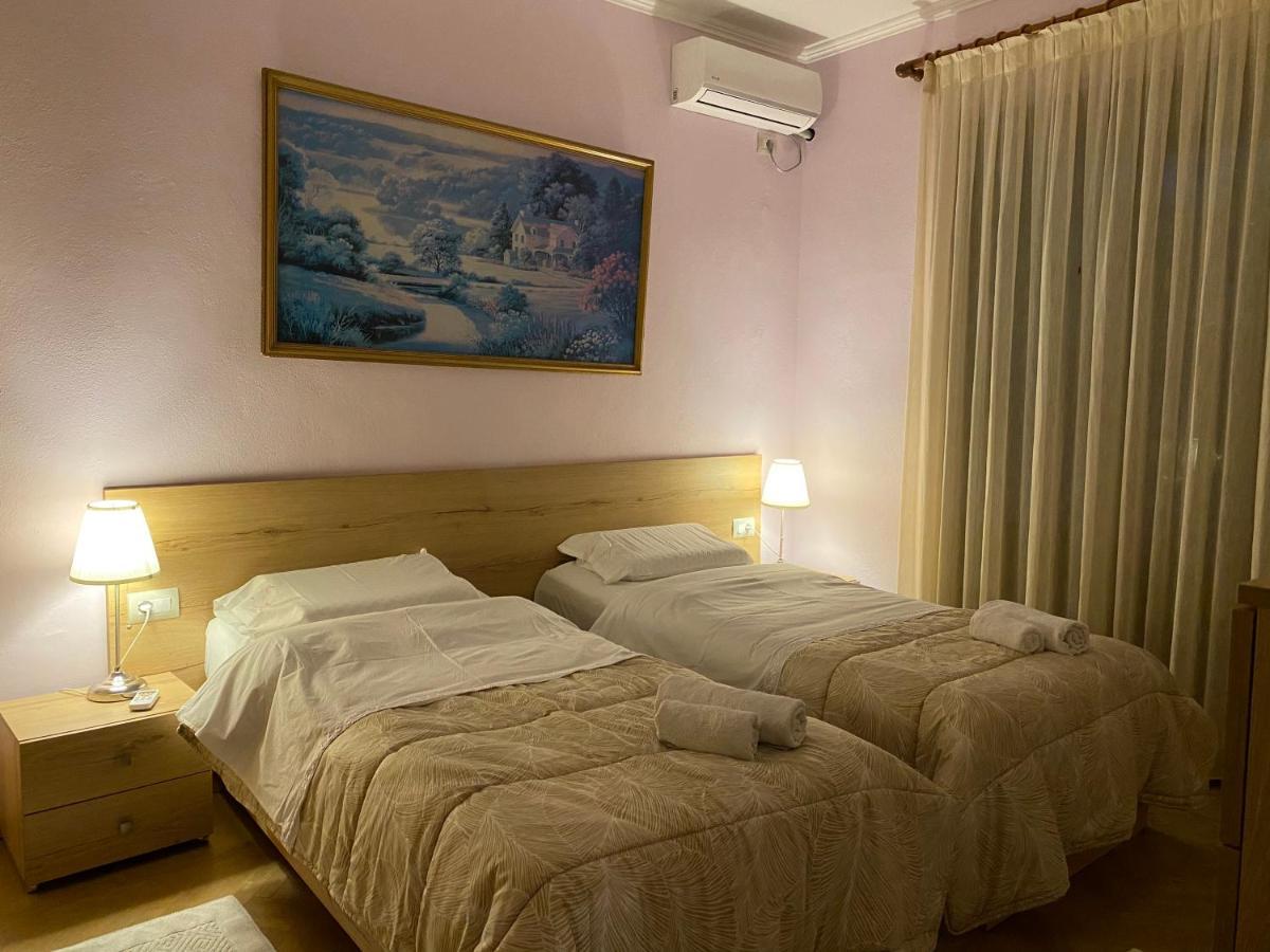 Ballo Apartments Gjirokaster Luaran gambar