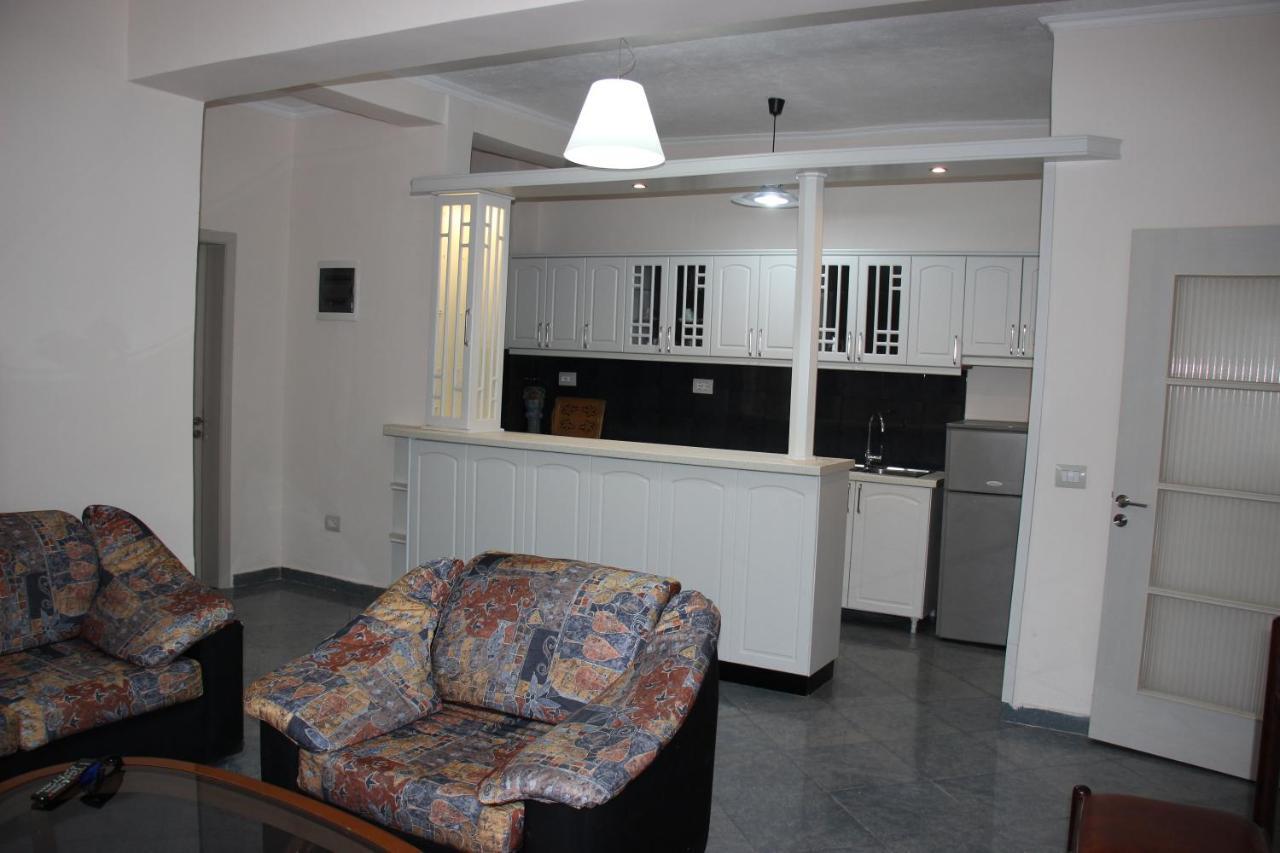 Ballo Apartments Gjirokaster Luaran gambar