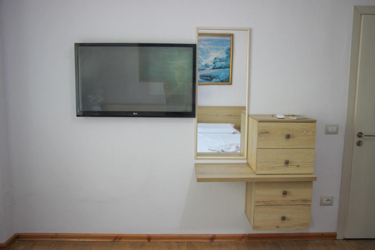 Ballo Apartments Gjirokaster Luaran gambar