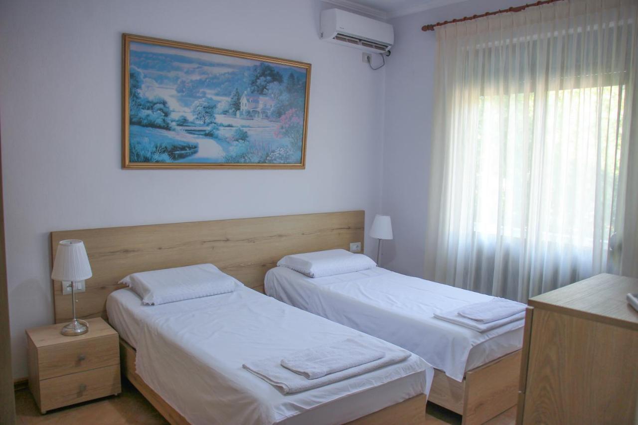 Ballo Apartments Gjirokaster Luaran gambar