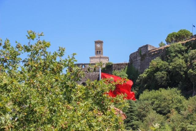 Ballo Apartments Gjirokaster Luaran gambar