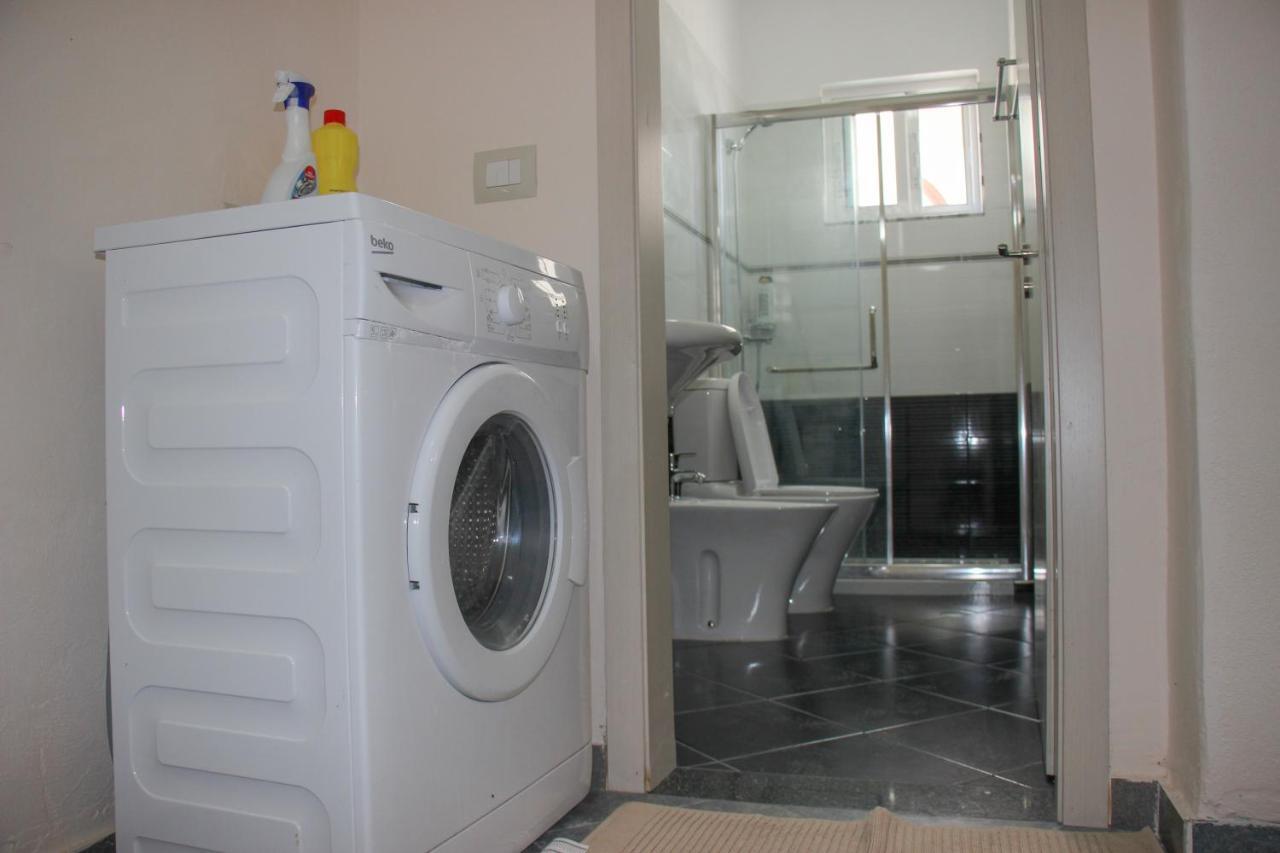 Ballo Apartments Gjirokaster Luaran gambar