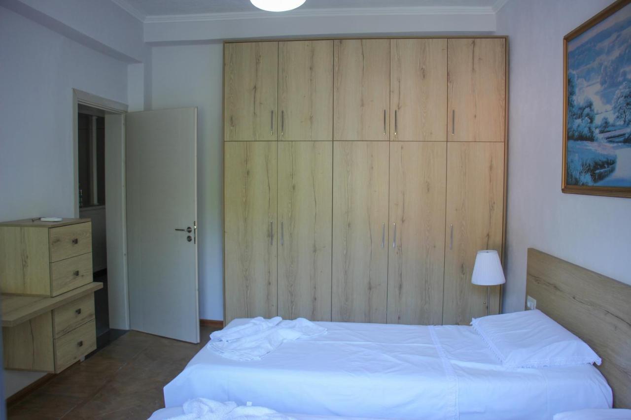 Ballo Apartments Gjirokaster Luaran gambar