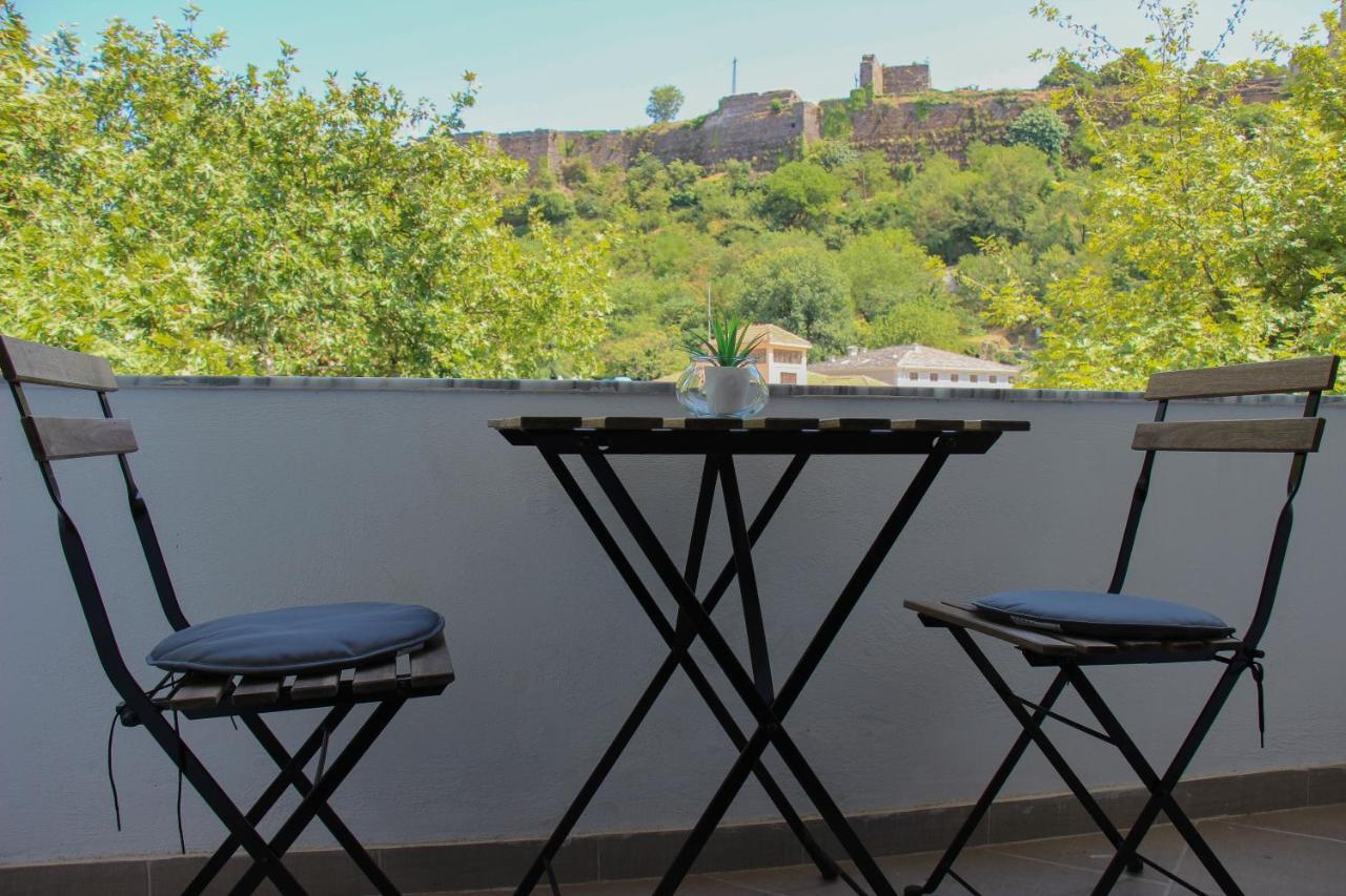 Ballo Apartments Gjirokaster Luaran gambar